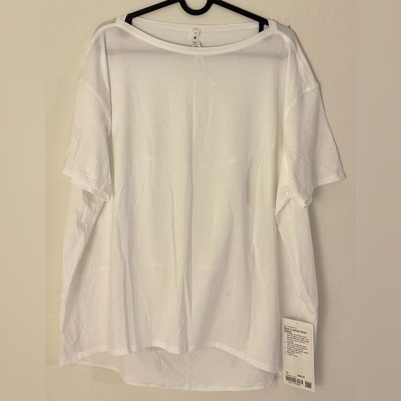 NWT💕 Lululemon Back In Action Short Sleeve White Size 10 - Picture 3 of 6